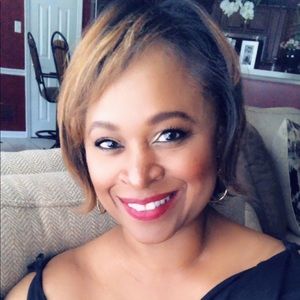 Meet your Posher, Monica